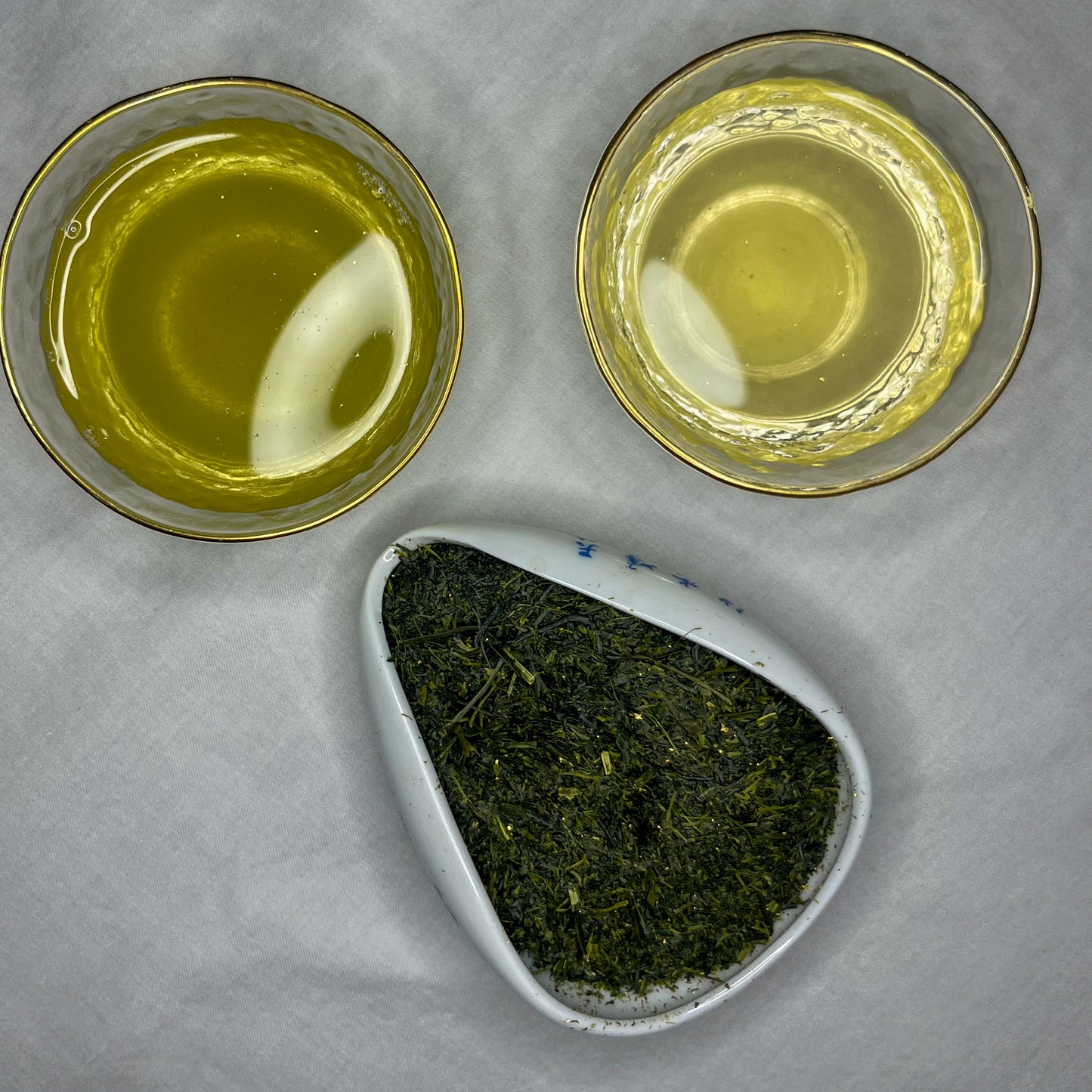 Issaku Kuradashi Sencha - Green Tea with 22K Gold Flakes